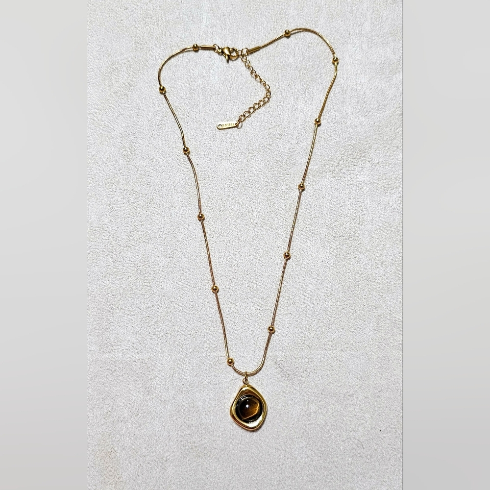 Elegant Stainless Steel Necklace with Tiger Eye Pendant